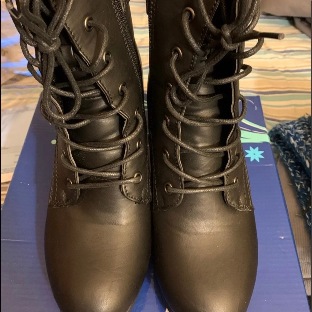 Black combat dressy boots